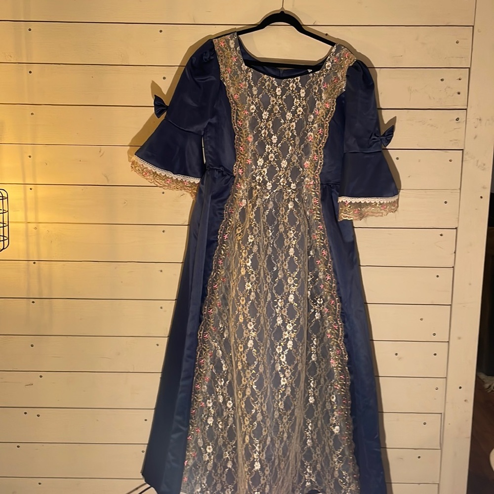 Victorian Dress up dress